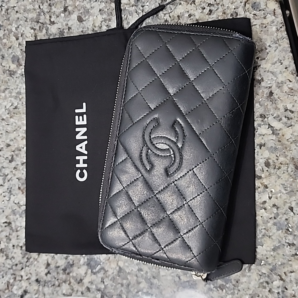 Authentic Chanel Wallet with dust bag